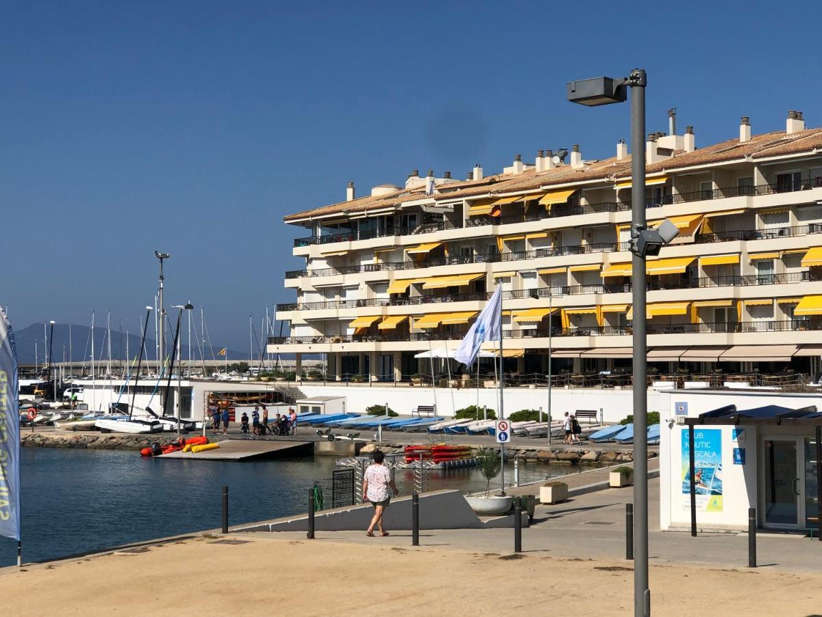 Solo Atico Guest Suites L' Escala Luaran gambar