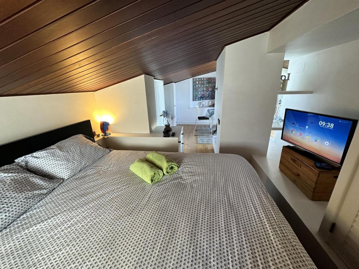 Solo Atico Guest Suites L' Escala Luaran gambar