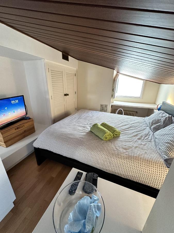 Solo Atico Guest Suites L' Escala Luaran gambar
