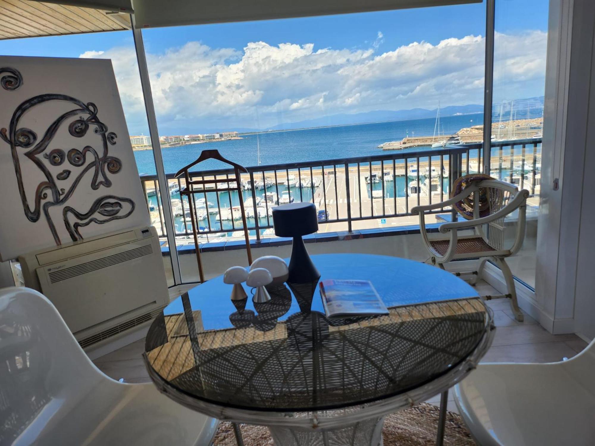 Solo Atico Guest Suites L' Escala Luaran gambar