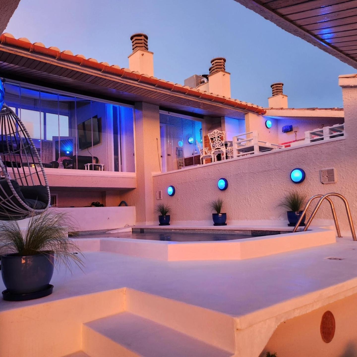 Solo Atico Guest Suites L' Escala Luaran gambar